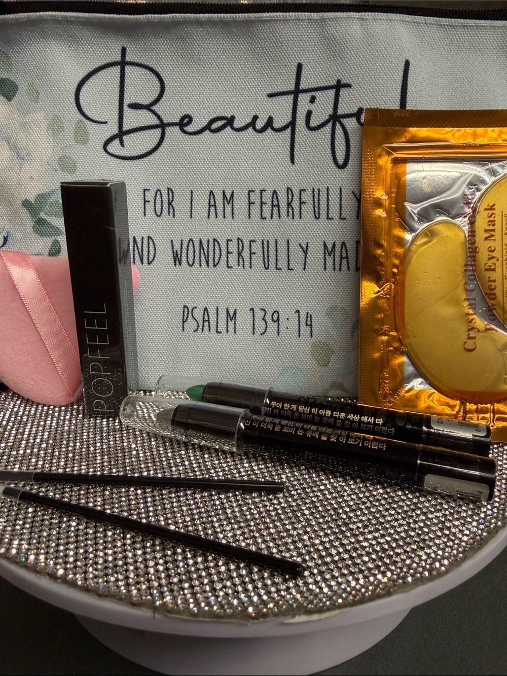 Popfell brow pen 🖊️, cosmetic bag beauty bundle. 🆕